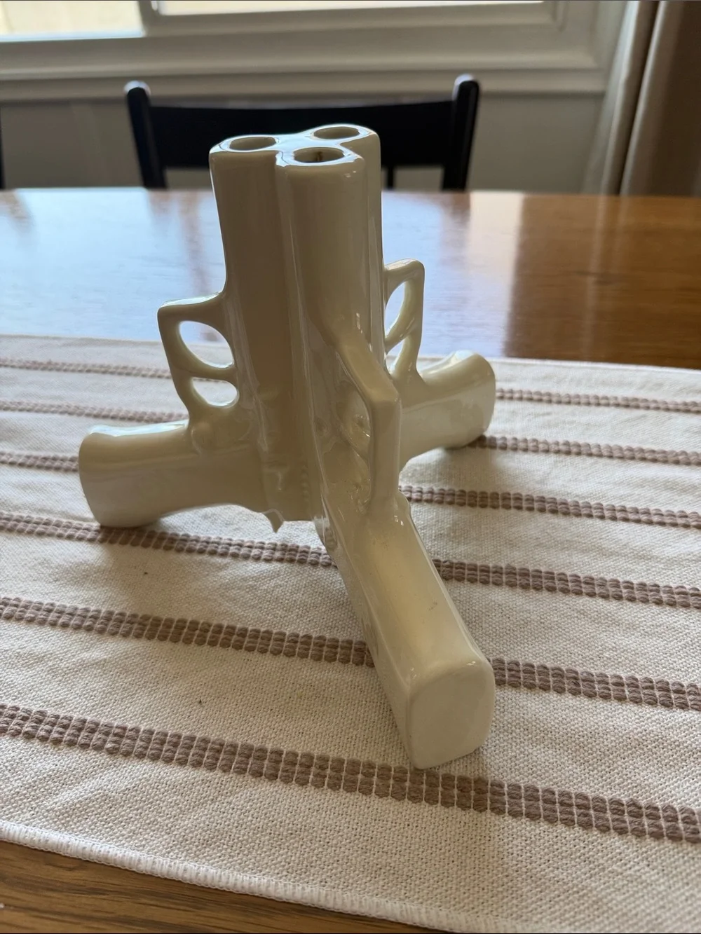 Suck uk gun vase
